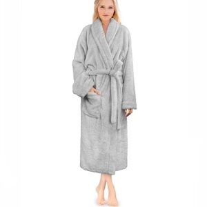 PAVILIA Women’s Sherpa Fluffy Robe